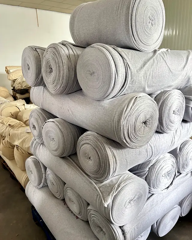 Finished knitted fabric rolls produced in Portugal